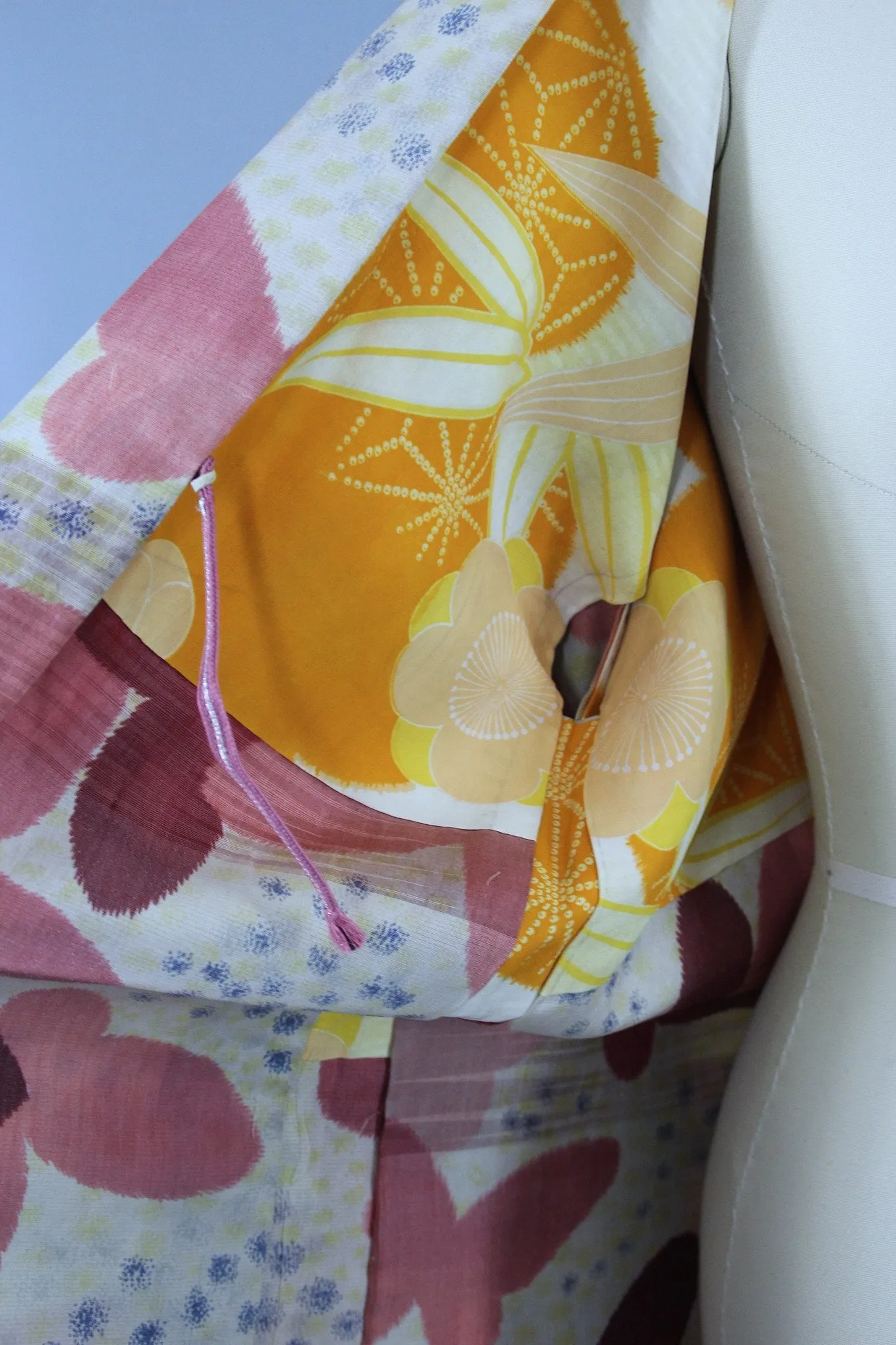 1930s Vintage Silk Haori Kimono Jacket Cardigan with Pink Butterflies