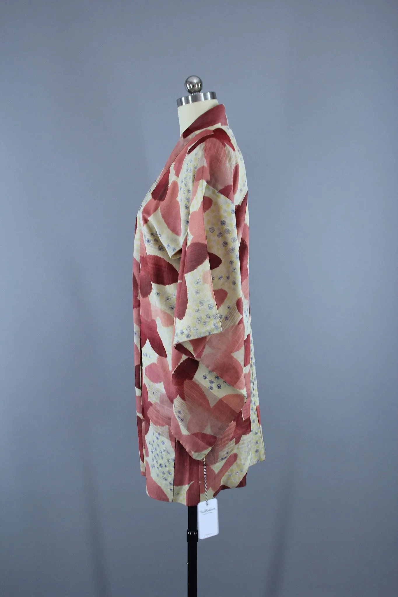 1930s Vintage Silk Haori Kimono Jacket Cardigan with Pink Butterflies