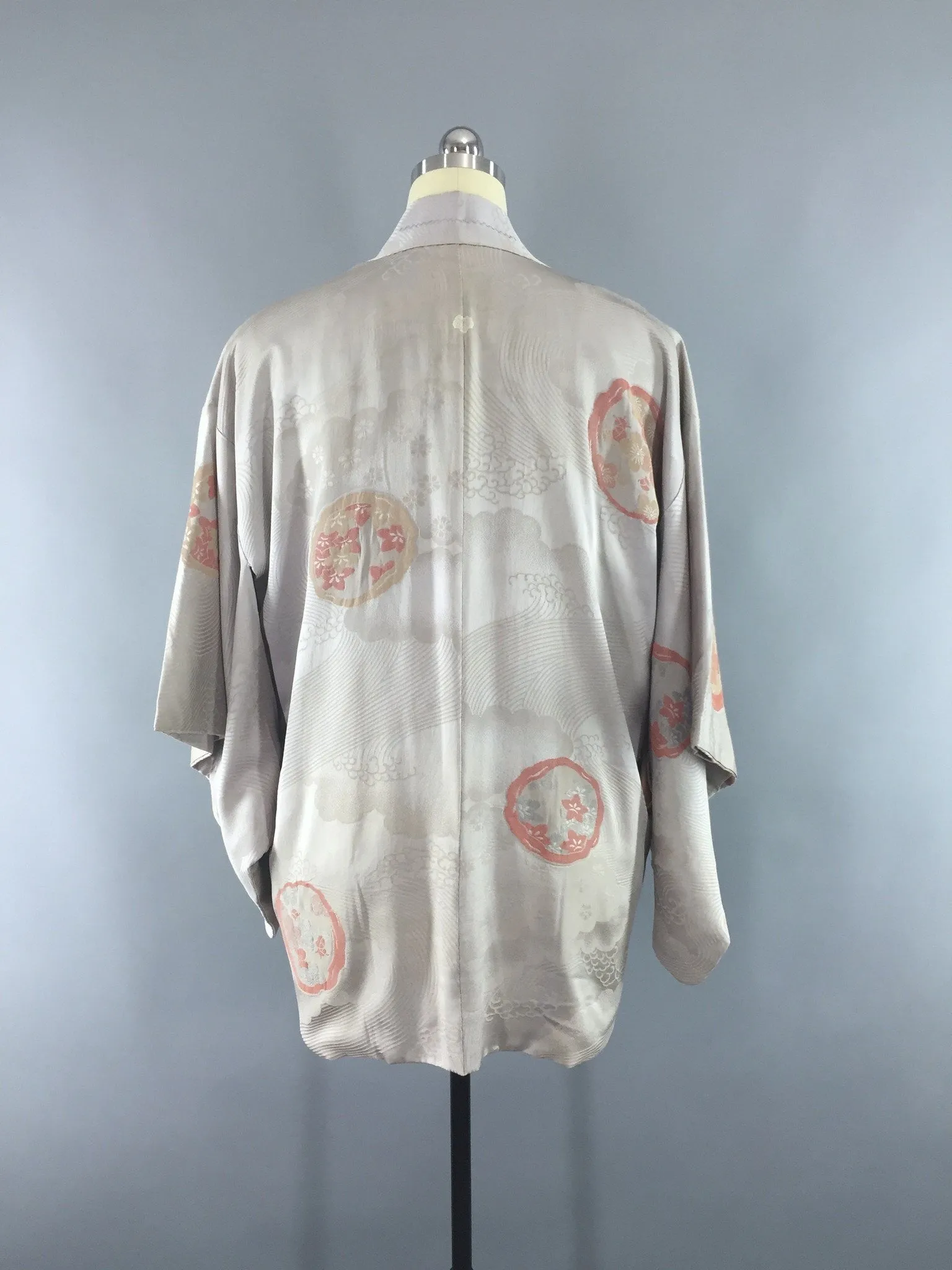 1950s Vintage Silk Kimono Jacket / Silk Haori Kimono Cardigan / Urushi Embroidery Grey Floral