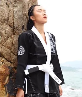FLUORY YIN YANG BJJF14 JIU JITSU GI WOMAN SIZE F0-F2 2 COLOURS BLACK / WHITE
