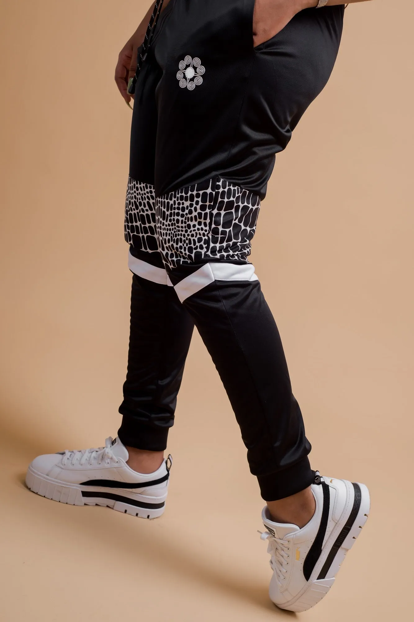 Ladies - Zweli (Black) Trackpants.2