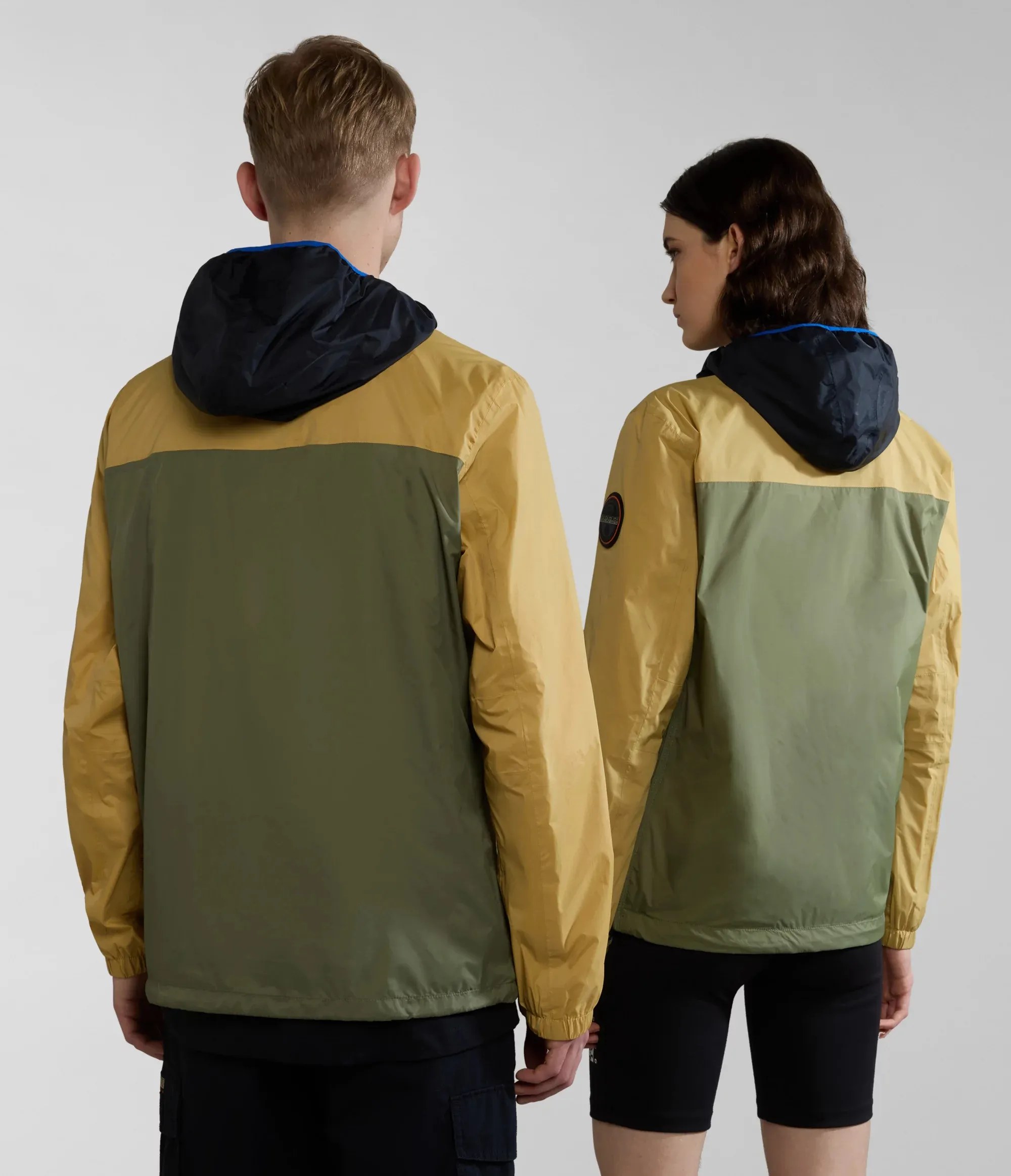 Napapijri Unisex Rainforest Ripstop Anorak Jacket Green/Beige | Buy Napapijri Unisex Rainforest Ripstop Anorak Jacket Green/Beige here | Outnorth