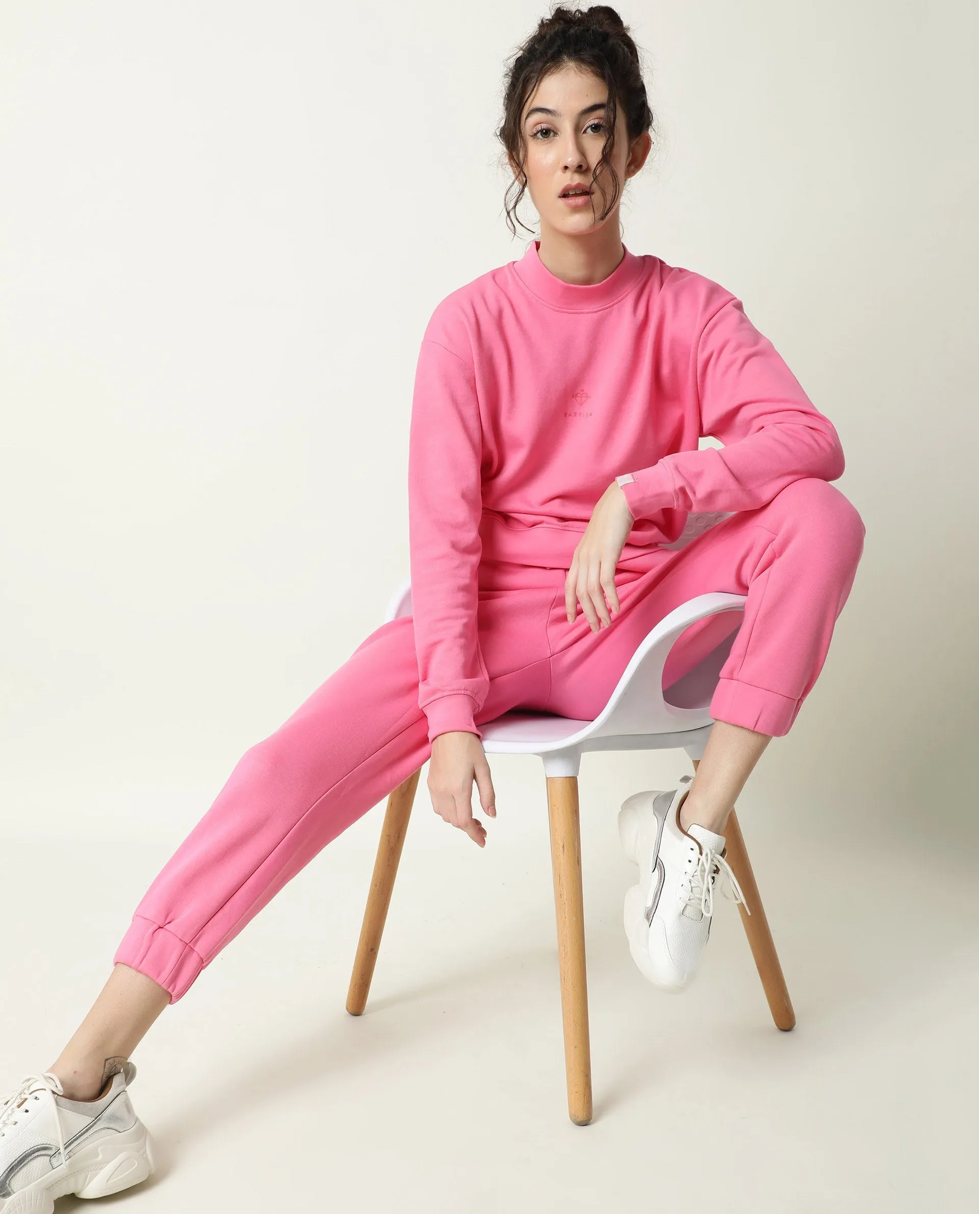 Rareism Women Neo-1 Pink Poly Cotton Fabric Tailored Fit Solid Mid Rise Ankle Length Track Pant