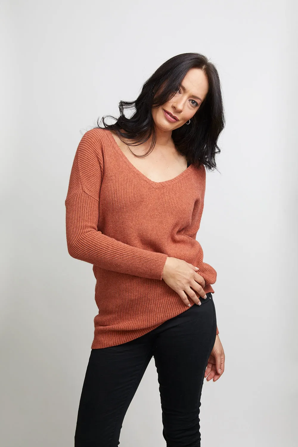 VICTORIA KNIT
