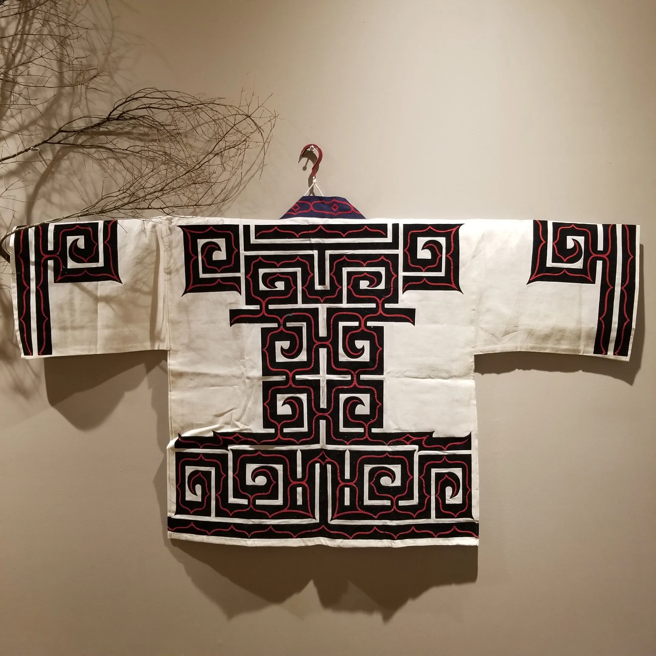 Vintage Ainu Hokkaido Linen Folk Costume Hanten