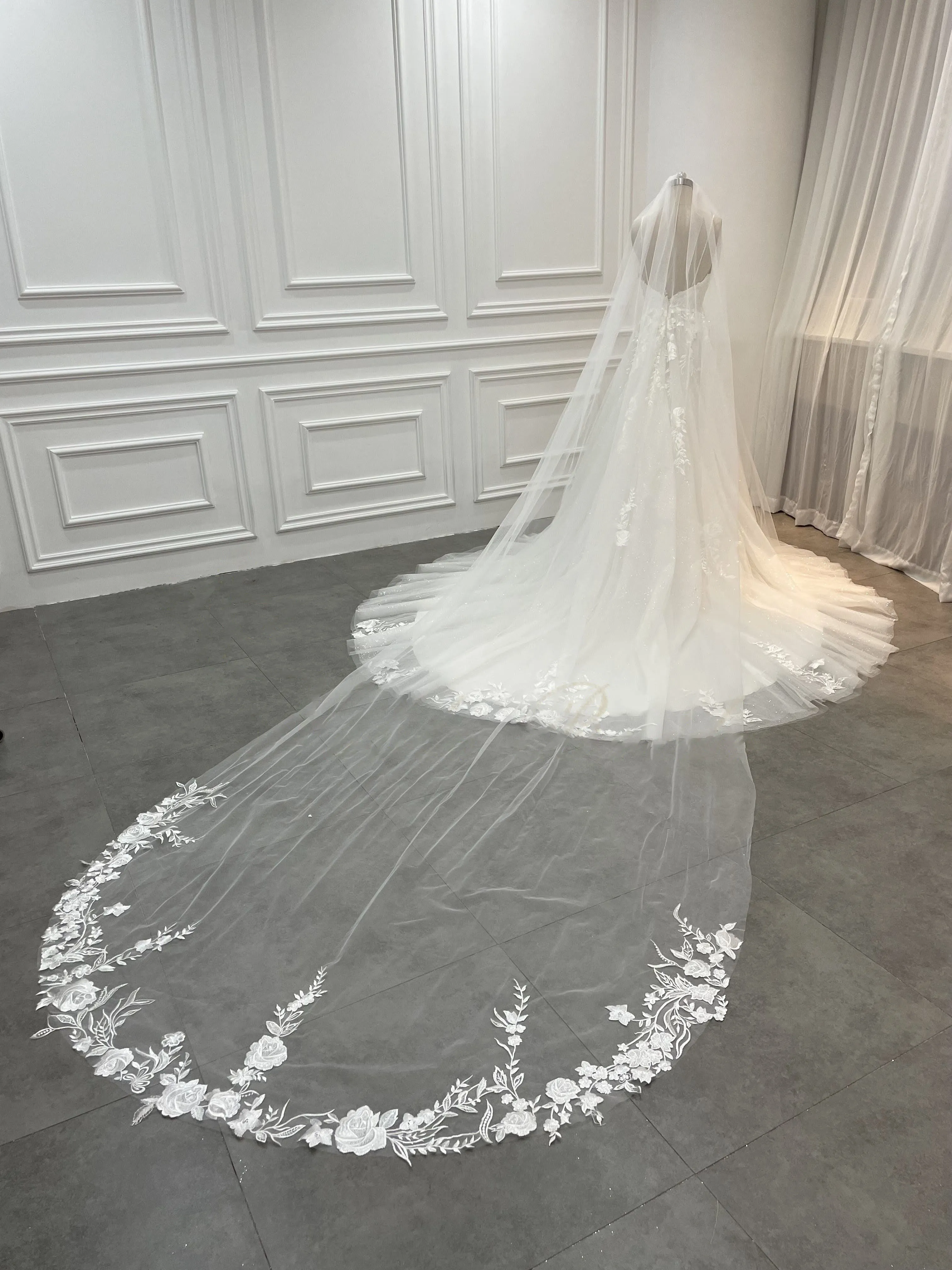wedding bridal gown 7-141